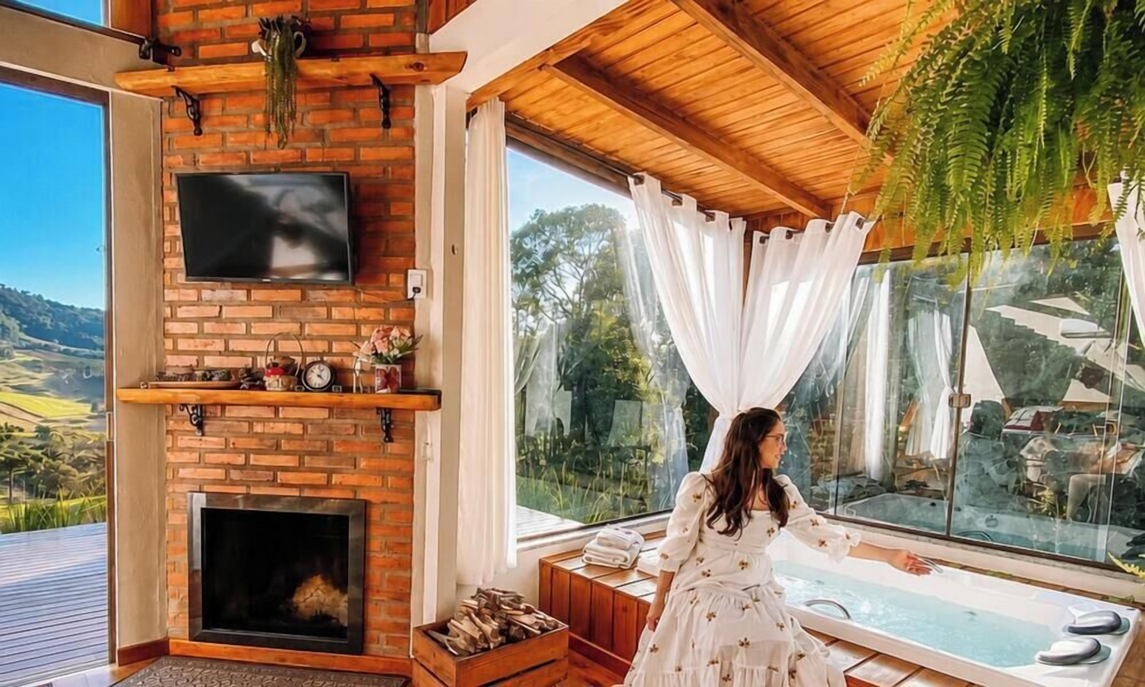 Chalé Caminho do Sol 1 - Jacuzzi e Bônus Culinário | Interior