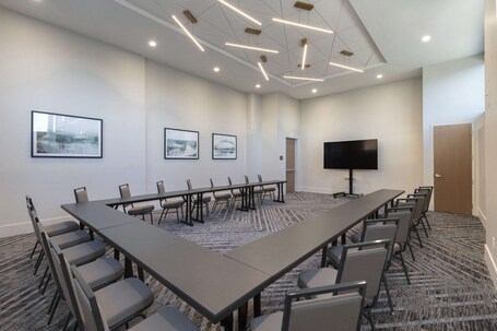 Embassy Suites By Hilton Asheville Downtown - Image 55