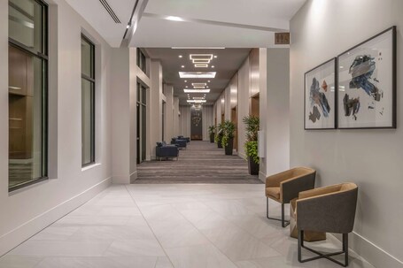 Embassy Suites By Hilton Asheville Downtown - Image 5