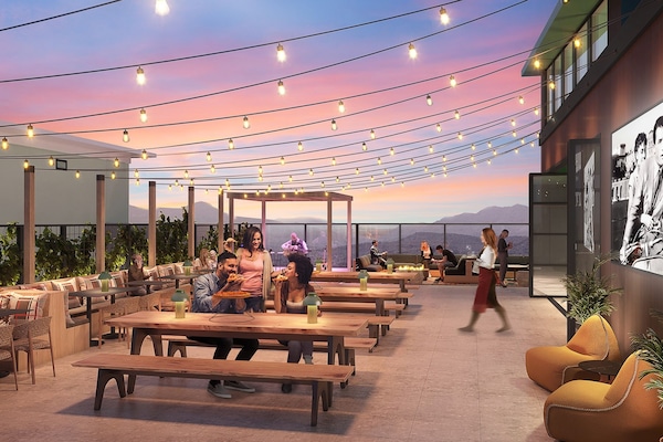 2 restaurants, breakfast, dinner served; American cuisine