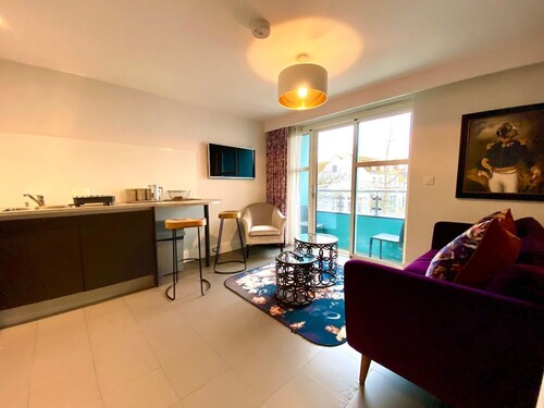 Stunning Apartment inc. Free Parking & Fast WiFi