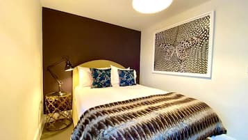 1 soverom, strykejern/-brett, internettilgang og sengetøy