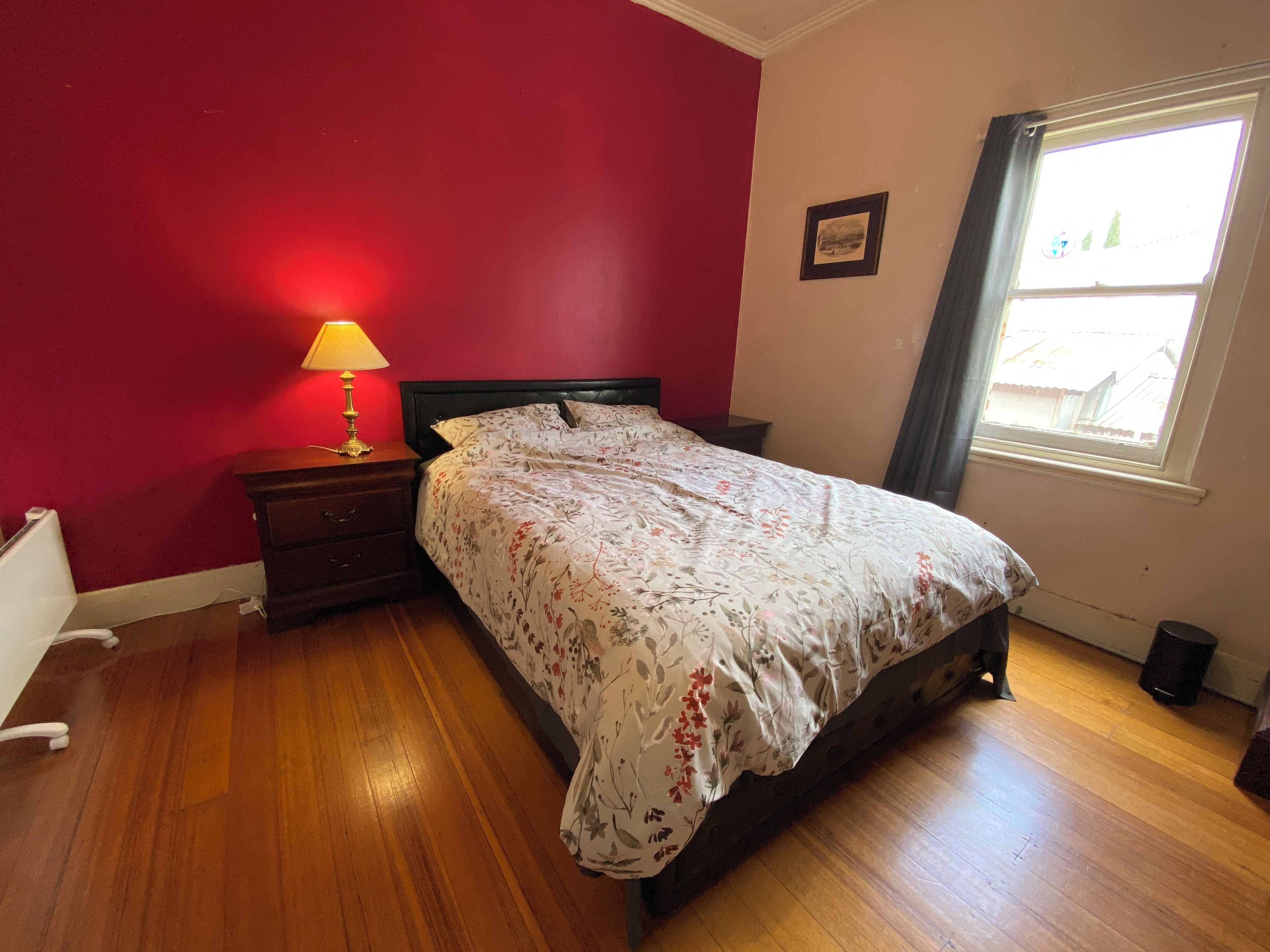 3 chambres, bureau, accès Internet, draps fournis