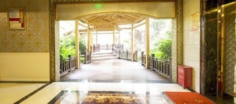 Paulolia Holiday Hotel