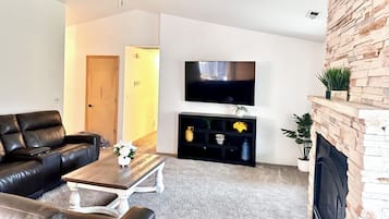 Smart TV, fireplace, offices