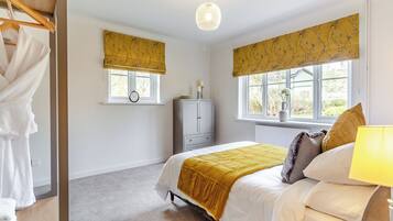 4 bedrooms, free WiFi, bed sheets