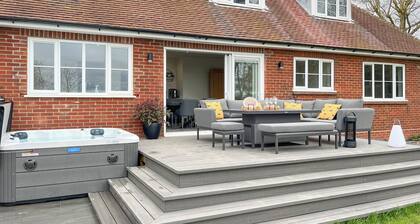 4 bedroom accommodation in Peldon, near Colchester
