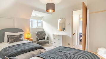 4 makuuhuonetta, ilmainen Wi-Fi, vuodevaatteet