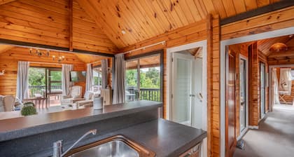 Maison en Noyer - Akaroa Holiday Home