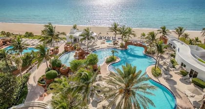 SUNNY ISLES MIAMI - Beach Front Resort