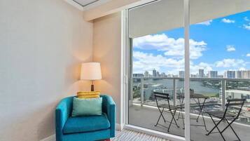 Smart-tv och böcker