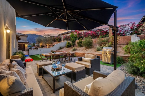 Enjoy a stay @ Casa de Fore!Play! New Townhome!