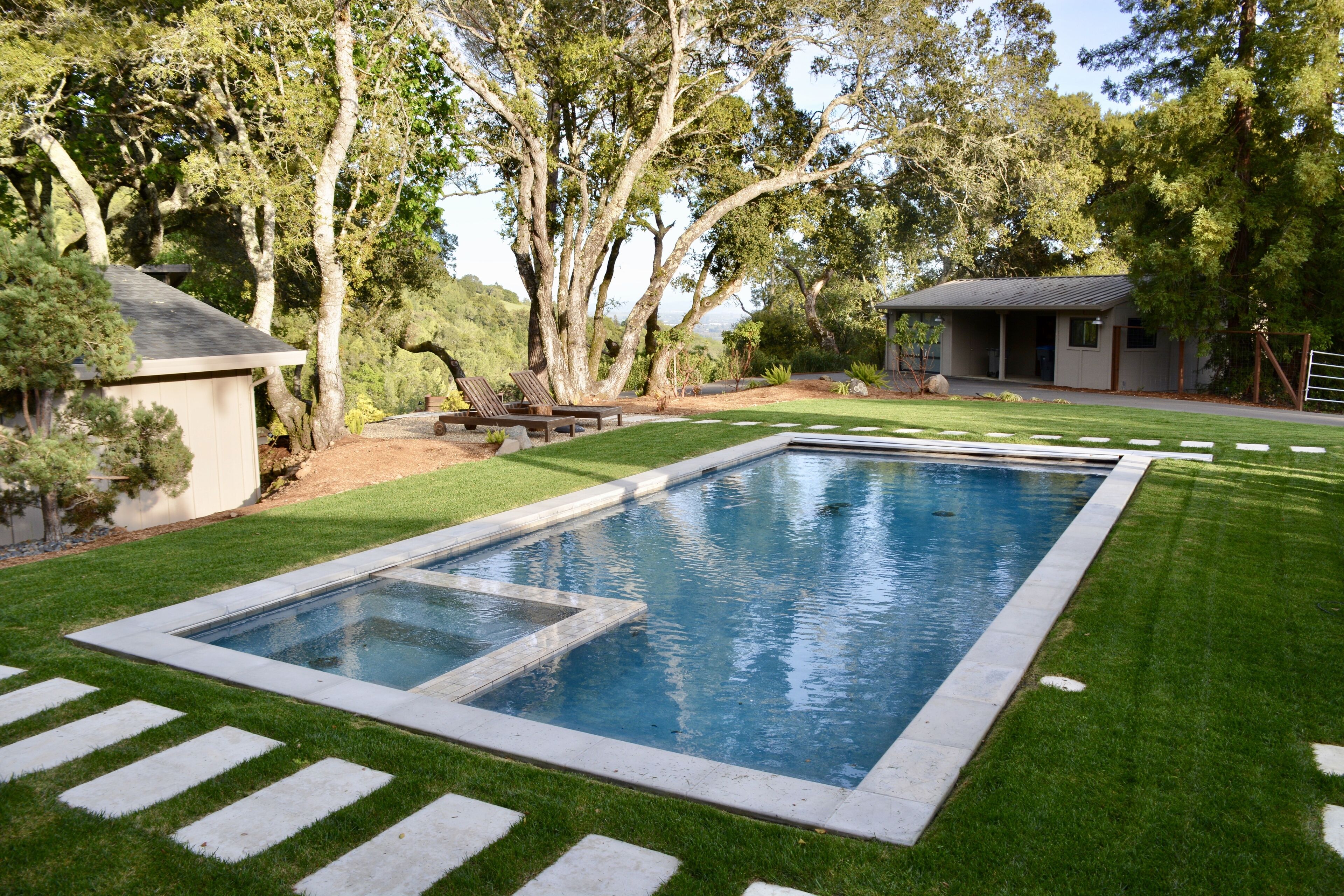 Contemporary Sonoma Hillside Home- Gated, Heated Pool/Spa & Guest House 