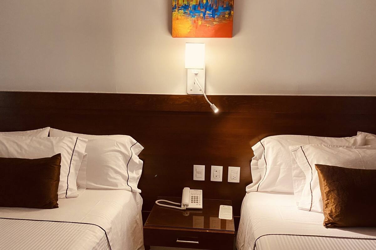 Habitación familiar doble | Sábanas de algodón egipcio y ropa de cama de alta calidad