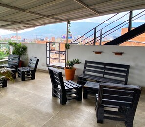 Terrace/patio - Hotel Bulerias 33 (Medellín)