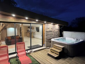 Terrace/patio - Villa-Alsace SPA -Sport and luxury pool- 17 min from Strasbourg ( sleeps 14) (furdenheim)