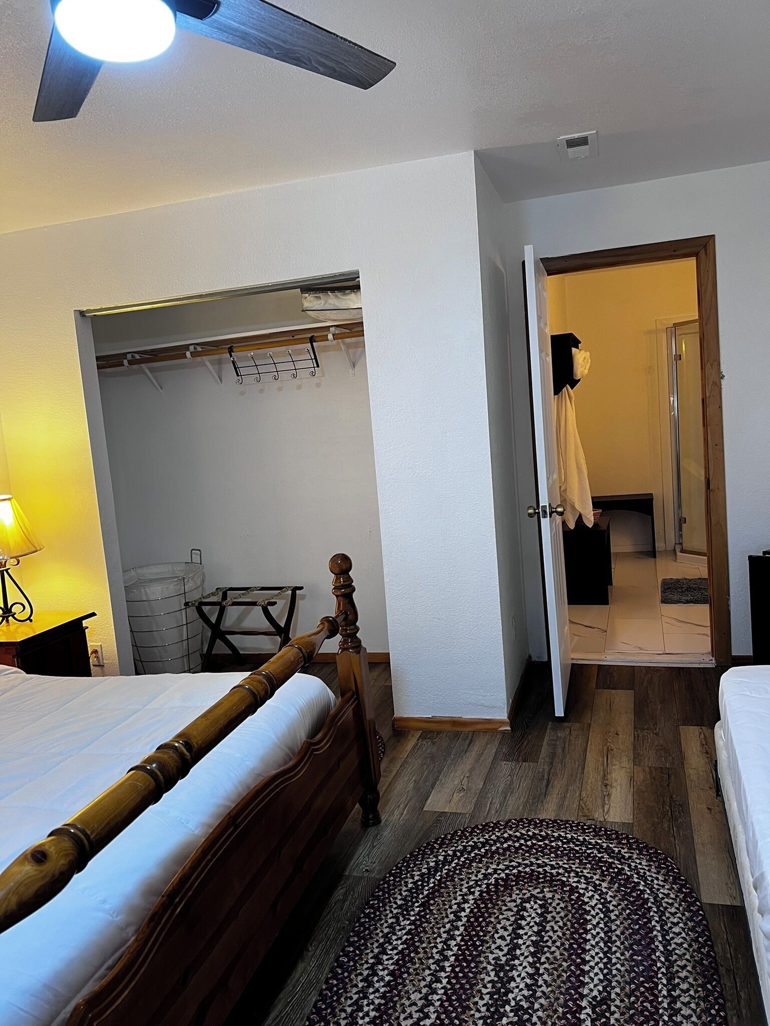 1 chambre, lit parapluie, Wi-Fi, draps fournis