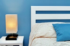 1 Schlafzimmer, Schreibtisch, Bügeleisen/Bügelbrett, Reisekinderbett