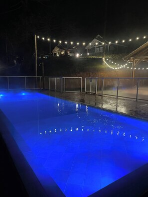 Piscine extérieure, piscine chauffée