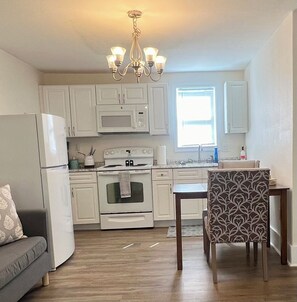 Interior - Urban Oasis: Downtown Apartment (Bradenton)