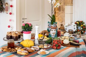 Petit déjeuner buffet compris tous les jours