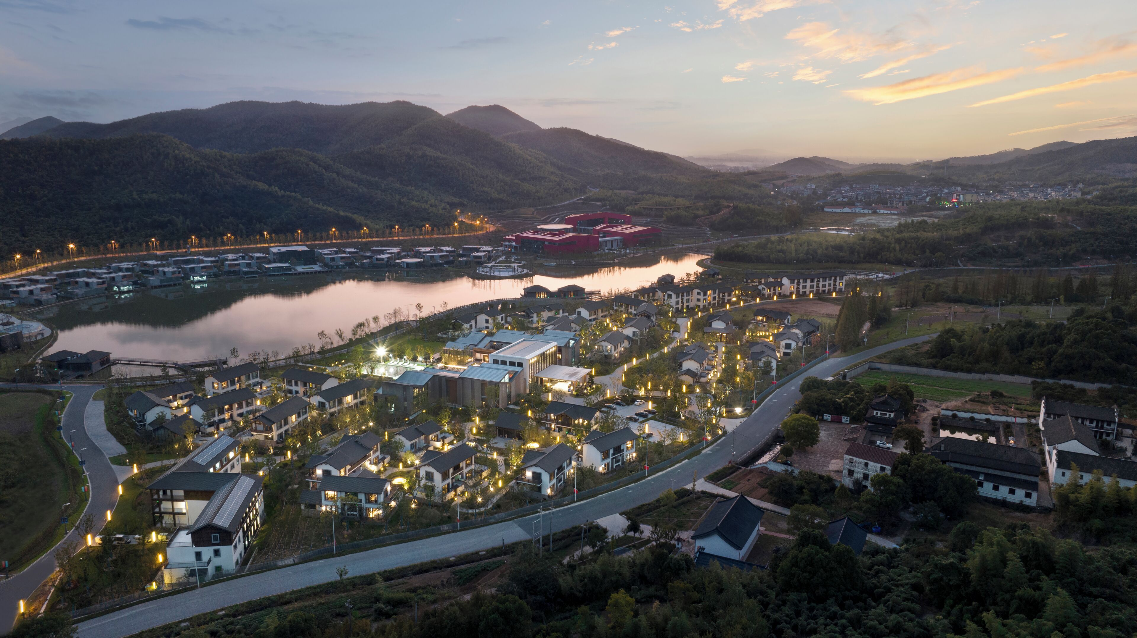 المنشأة من الخارج