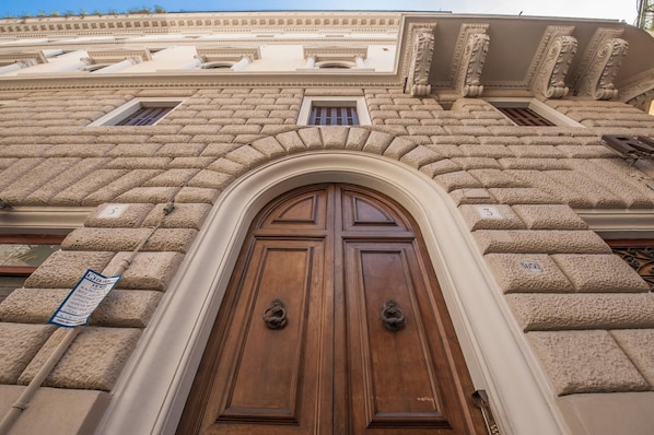 Apartment | 2 bedrooms - Monti Deluxe - Terrace Spectacular View (Rome)