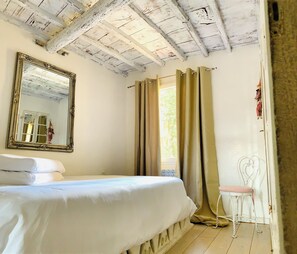 1 camera, ferro/asse da stiro, Wi-Fi gratuito, lenzuola