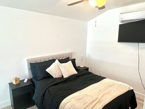 2 bedrooms, free WiFi, bed sheets, wheelchair access