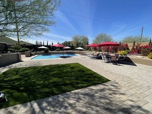 Ulkouima-allas, lämmitetty uima-allas