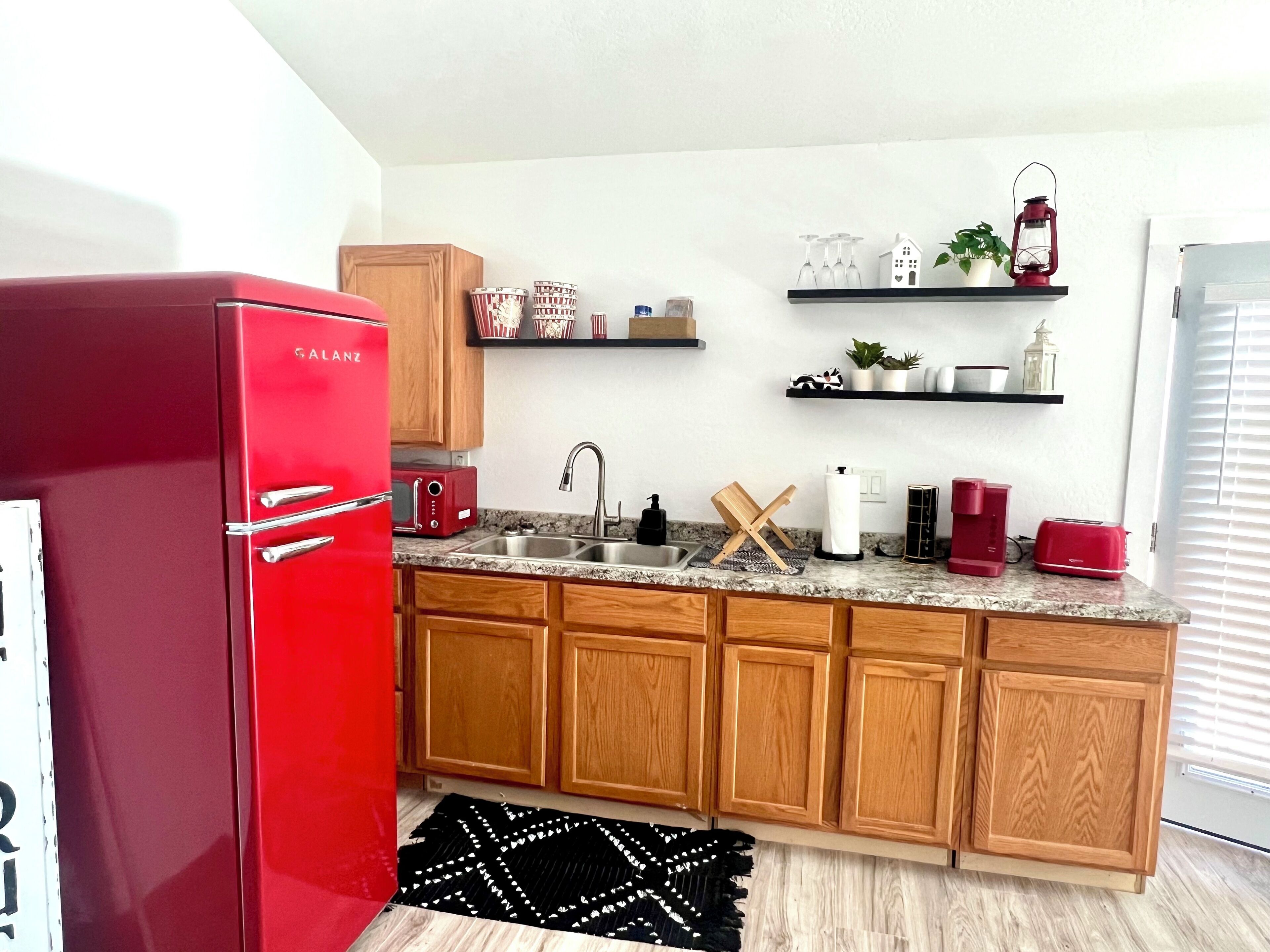 Fridge, microwave, coffee/tea maker, toaster