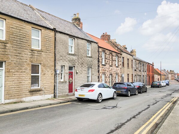 Unclassified image, 1 of 11, button - 1 bedroom accommodation in Berwick-upon-Tweed (Berwick-upon-Tweed)