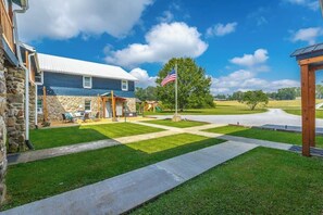 المنطقة المحيطة بالمنشأة