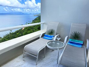 Property grounds - NEW Remodel Full Ocean View 2-Bdrm (Lovenlund)