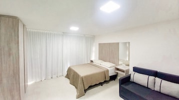 Studio | 1 bedroom, WiFi (free), bed sheets