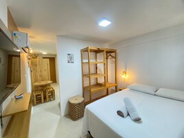 Studio | 1 bedroom, free WiFi, bed sheets