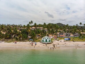 Plage à proximité, sable blanc