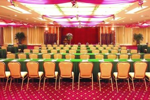 Unclassified image, 2 of 26, button - Lucheng International Hotel (Xifeng)