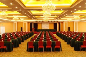 Unclassified image, 3 of 26, button - Lucheng International Hotel (Xifeng)