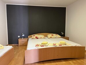 1 Schlafzimmer, Internetzugang, Bettwäsche