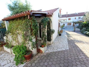 Property grounds - Apartments Frane - One Bedroom Apartment with Terrace (Rovinj)