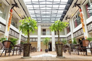 Outdoor dining - Chongqing Bisheng Haihong Business Hotel (Chongqing)