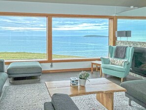 Smart TV, fireplace, DVD player, table tennis - Ocean Atrium - Amazing Frontline Views (Bodega Bay)