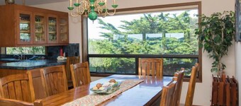 Heron Breeze - Pet Friendly, Views of Bodega Head, Doran Beach, and the Links
