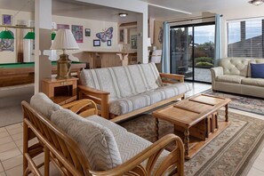 Game room - Mary's Place - Great family home, beautiful views of Bodega Head. (Bodega Bay)
