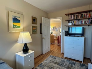 Interior - Pacific Panorama - Cozy cottage in Sereno Del Mar, nice ocean views. (Bodega Bay)