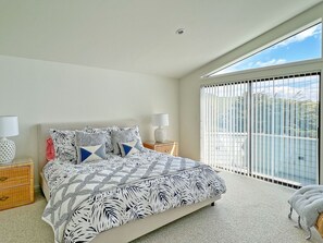 4 dormitorios, Internet, ropa de cama