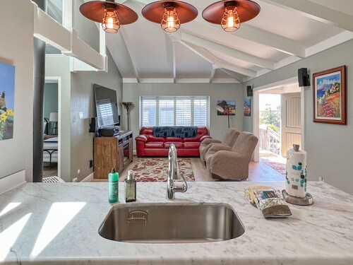 Art Gallery - A quaint upstairs apartment in the town of Bodega Bay.