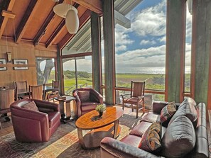 TV - Grayhaven - Panoramic views of the Pacific, spacious comfortable, 1 level. (Bodega Bay)