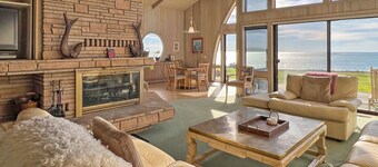 19th Hole - Spectacular ocean views, front line Bodega Harbour, 18th fairway